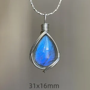 wire wrapped labradorite necklace